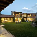 Lares de Chacras hotel — Mendoza