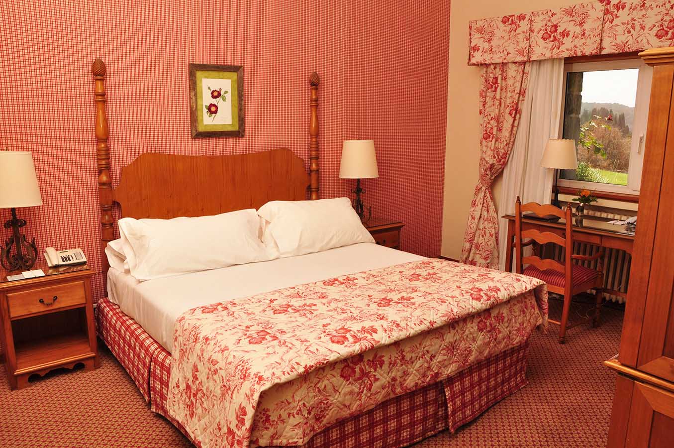 Standard category room with mountain view