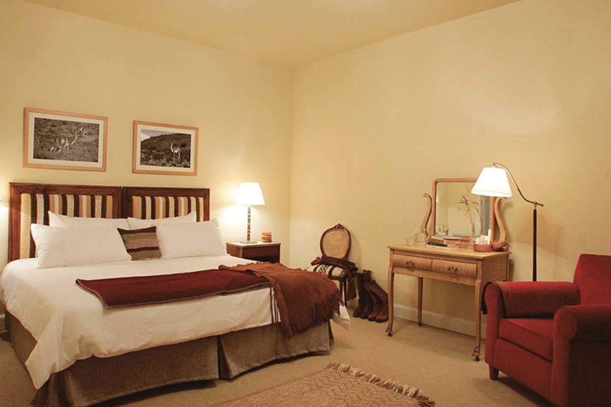 Superior category suite with king size bed