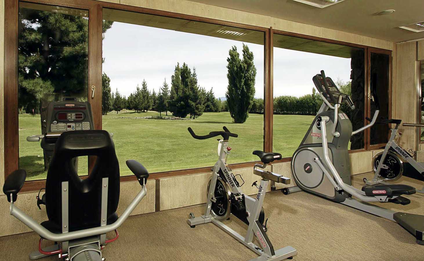 The gym with view to the gardens