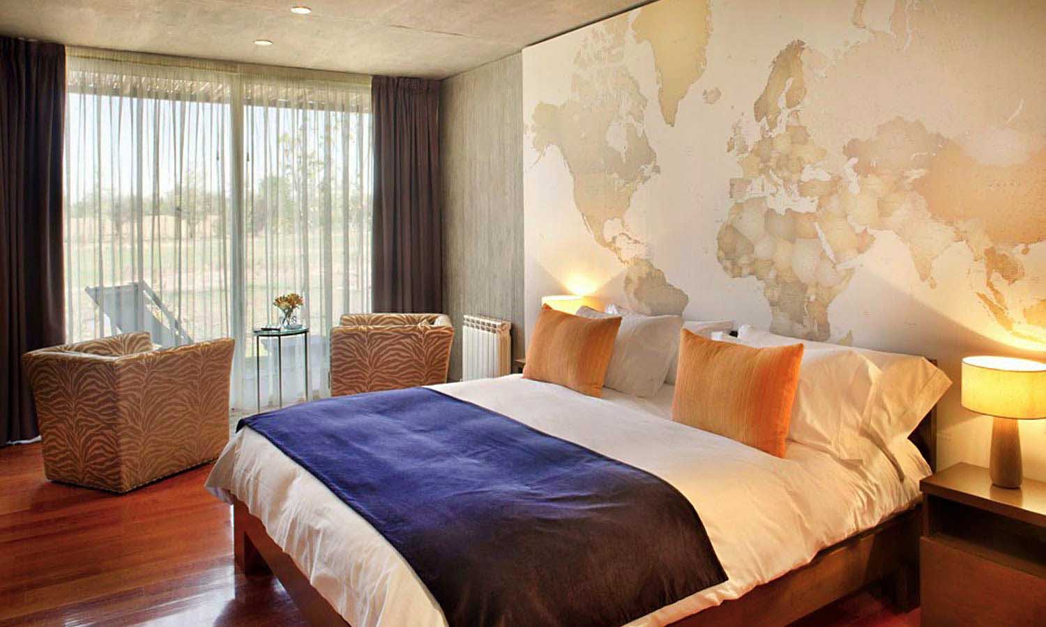 Classic category room