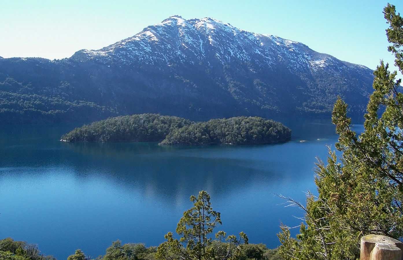 Enjoy the awe-inspiring sights offered by triple-peaked Mount Tronador