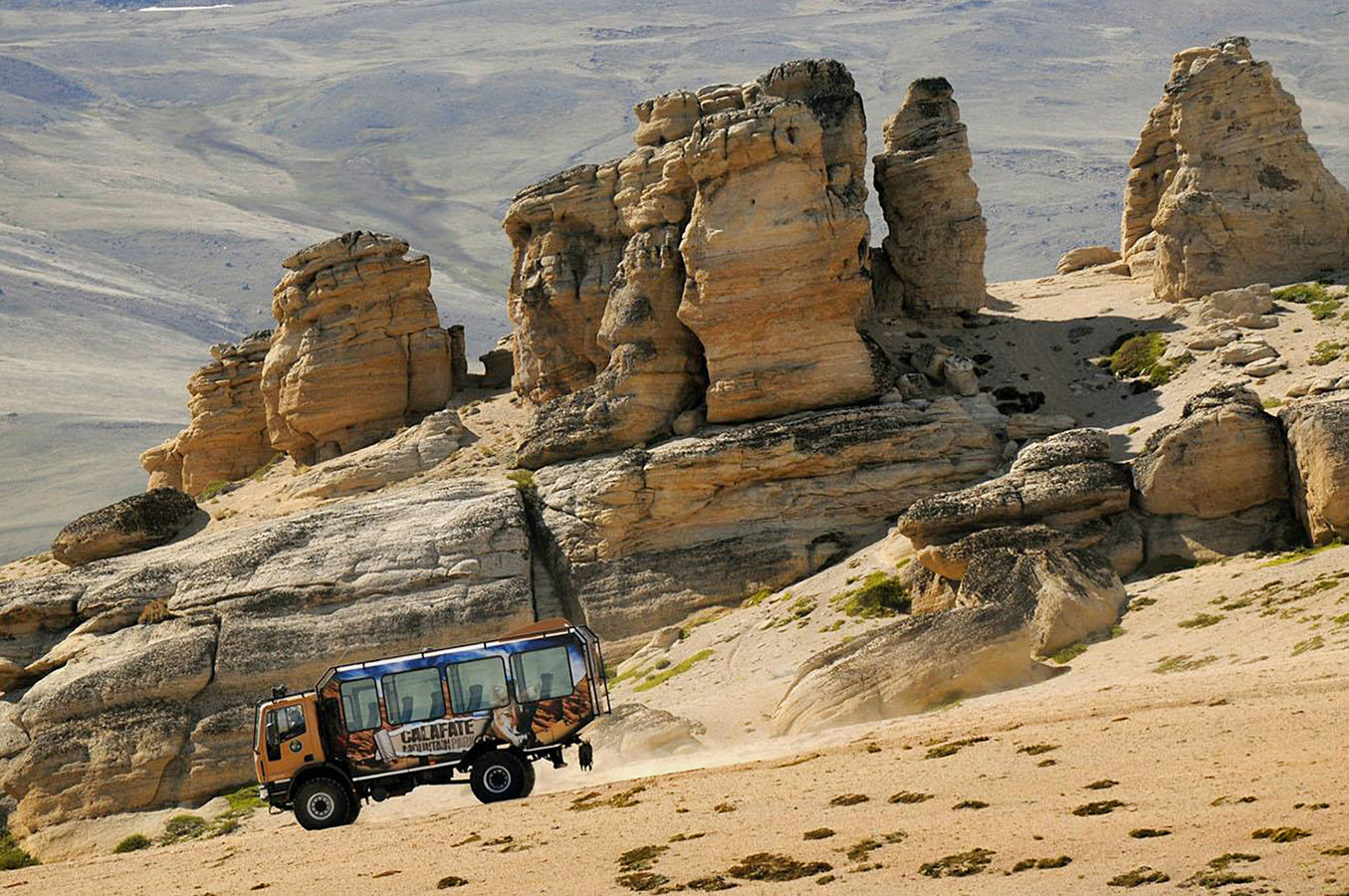 Embark upon an off-road panoramic adventure among the mountains of El Calafate
