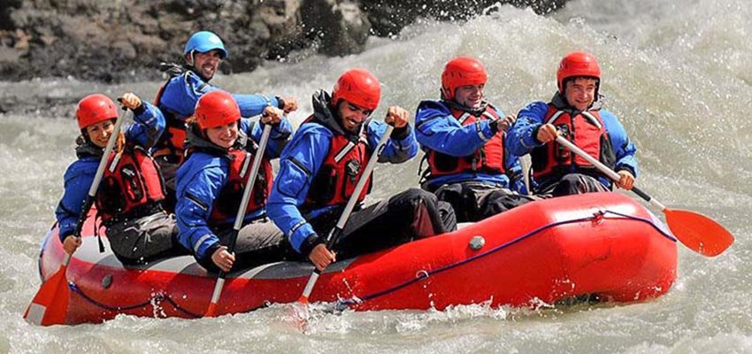 Experience an epic & exciting Patagonian whitewater rafting adventure