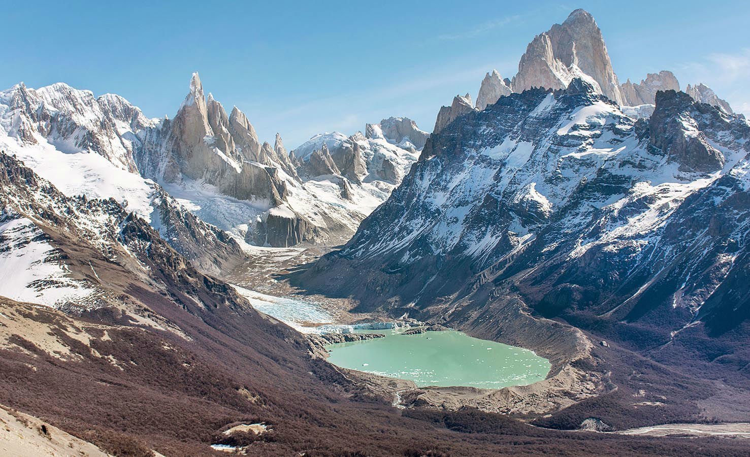 Marvel at the panoramic views of Loma del Pliegue Tumbado