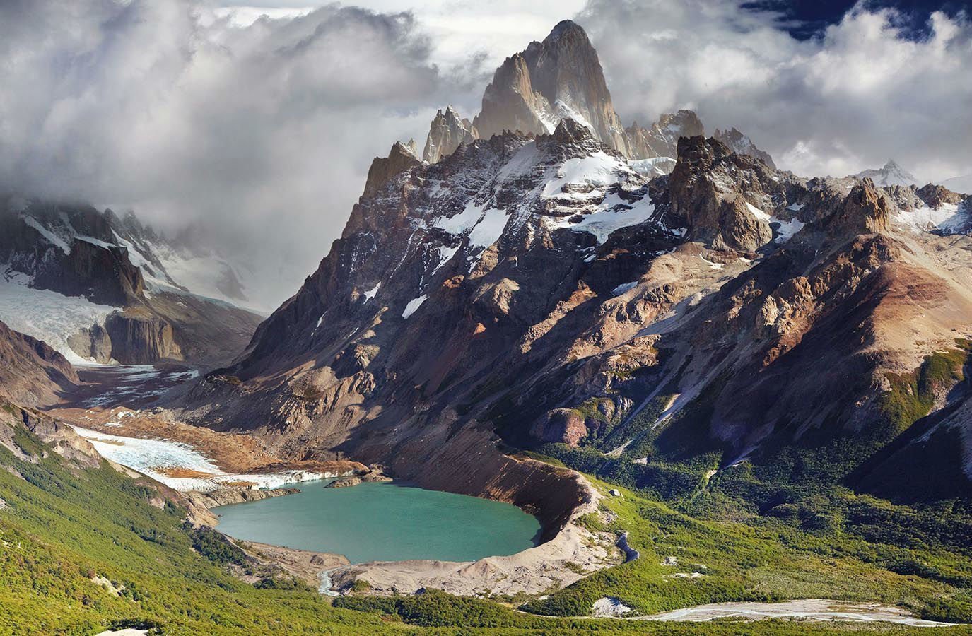Enjoy some of the greatest panoramic views in El Chalten