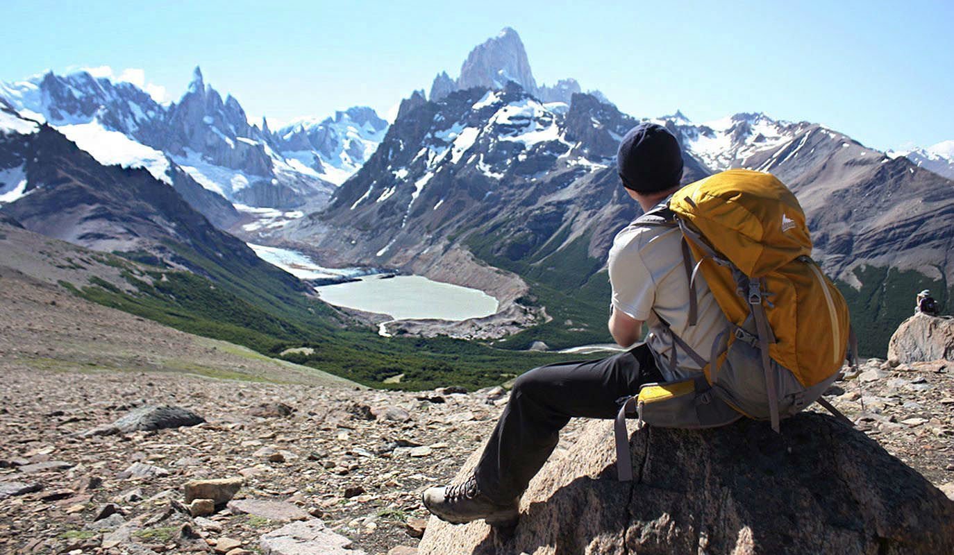 Admiring the magnificient views of Loma del Pliegue Tumbado