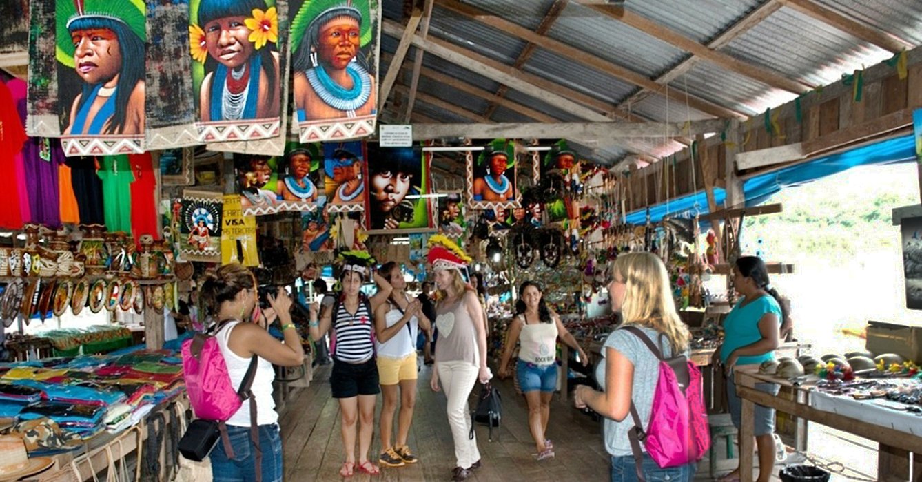 A handicraft market run by the riverside dwellers