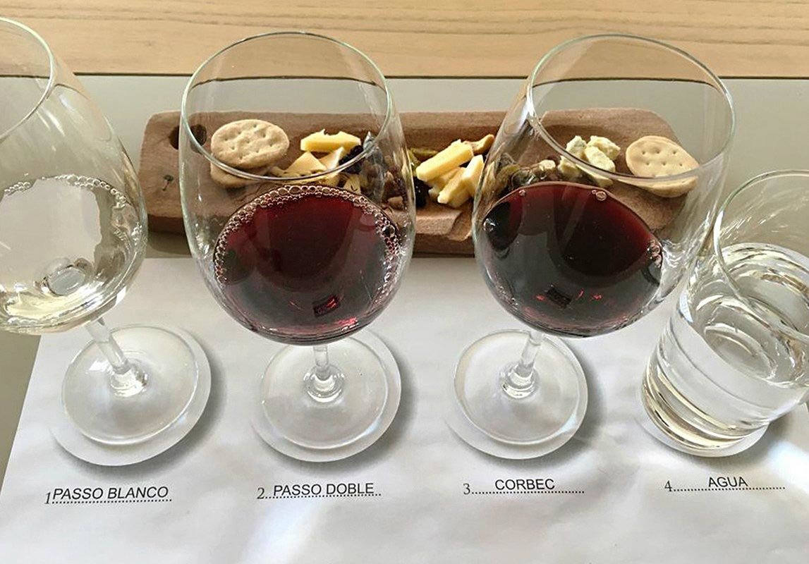 Each winery will offer wine tasting, in addition to gourmet lunch in one of them