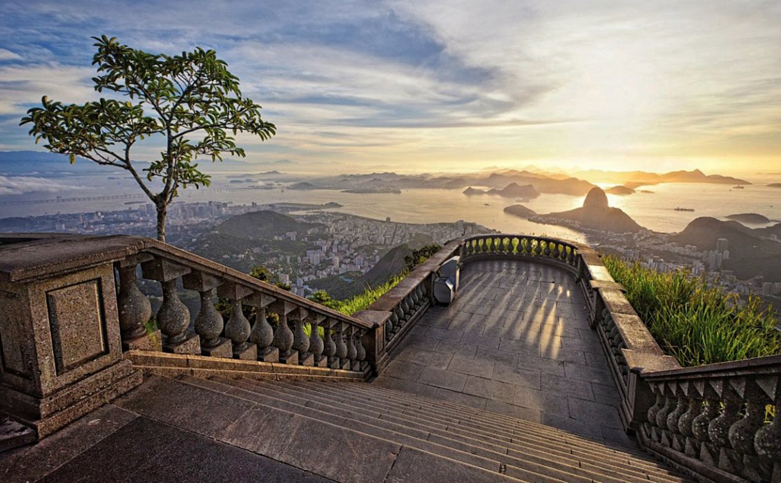 The belvedere from the summit of the Corcovado mountain