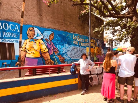 Exploring La Boca's vibrant street murals in Buenos Aires