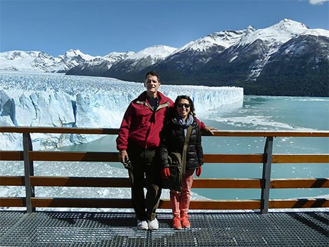 Jean & Thomas in front of the Perito Moreno Glacier in El Calafate