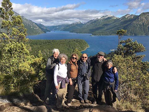 Louise & Douglas and friends hiking and enjoy panoramic views in Bariloche