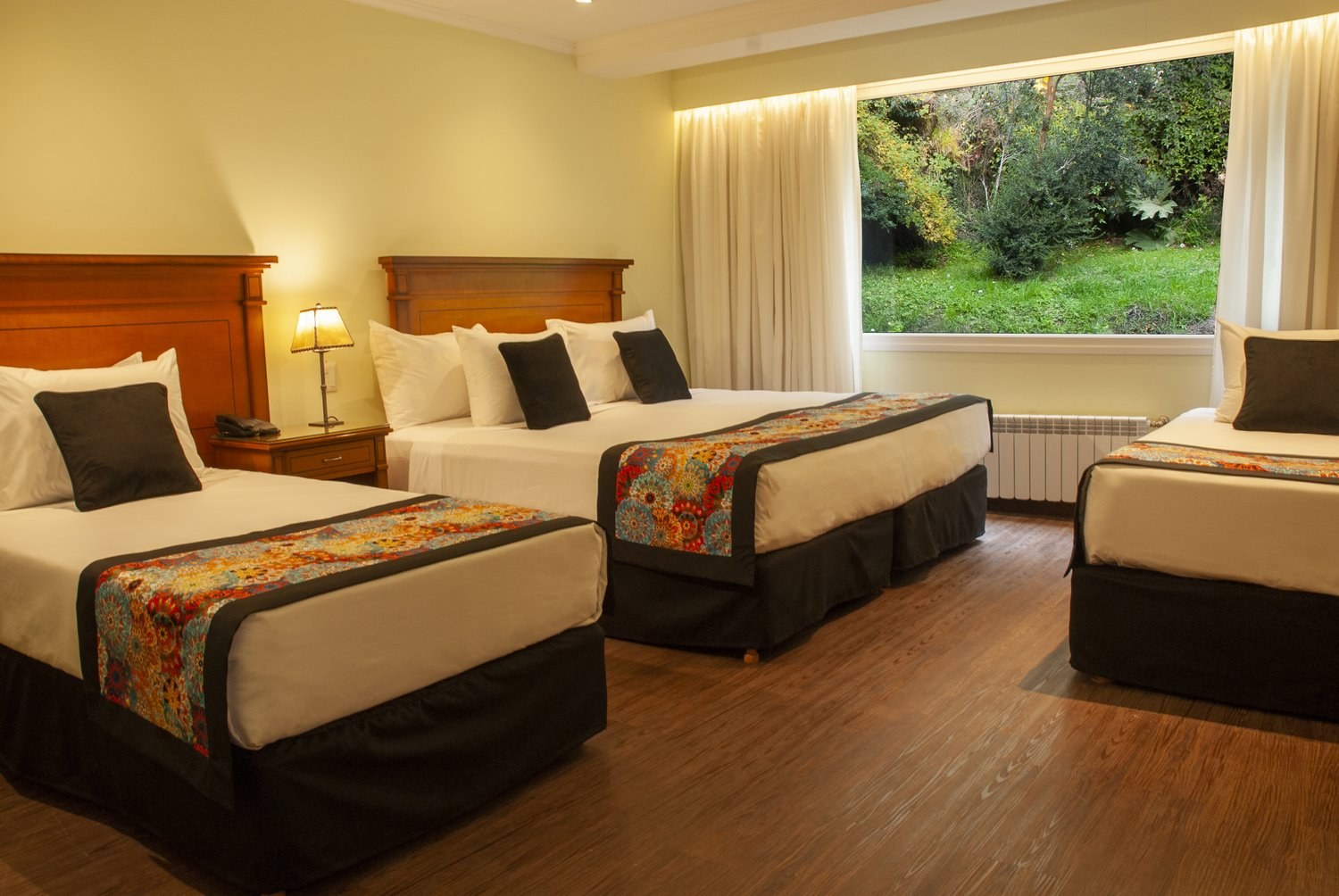 Twin beds in a Senior room