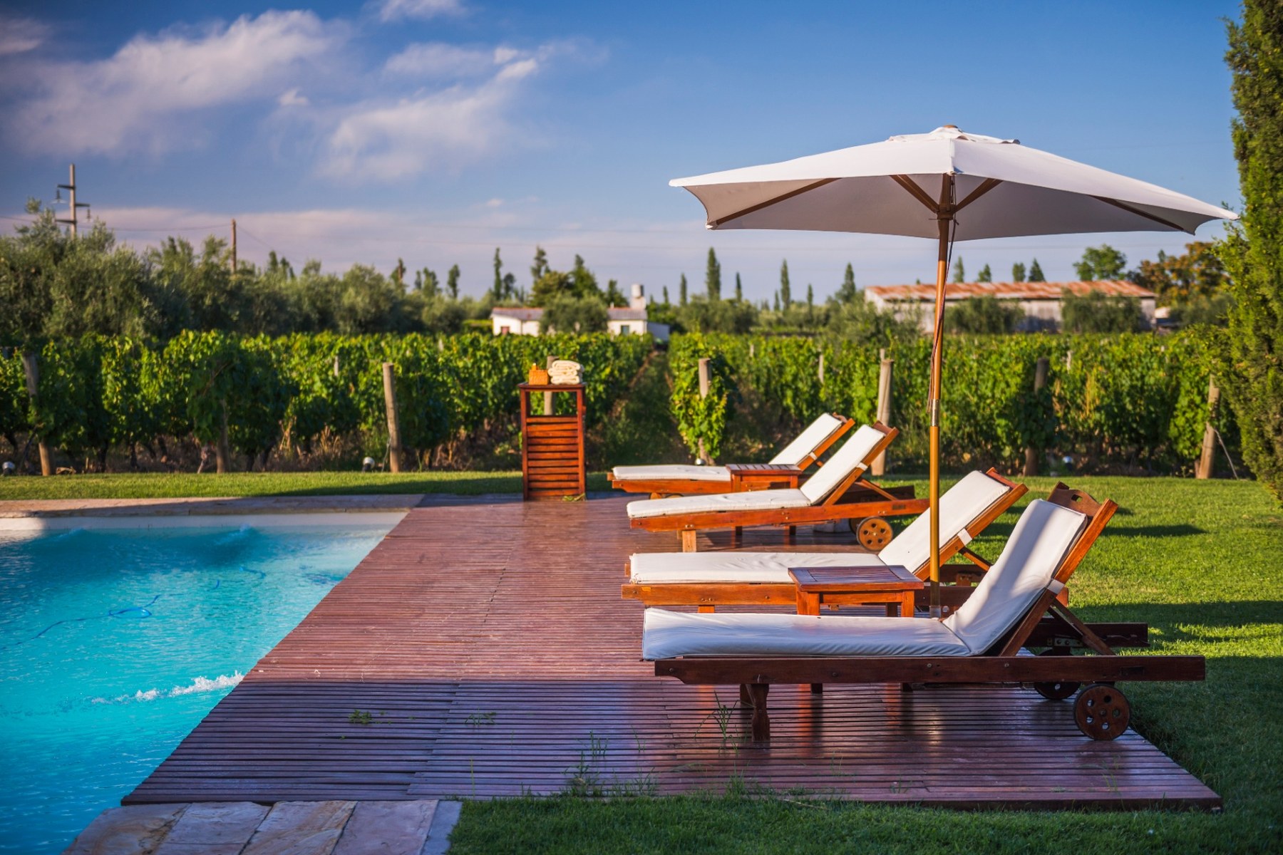 The main house pool at Club Tapiz