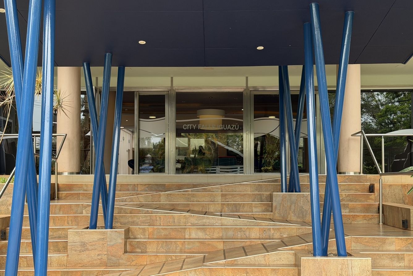 City Falls Iguazu hotel entrance