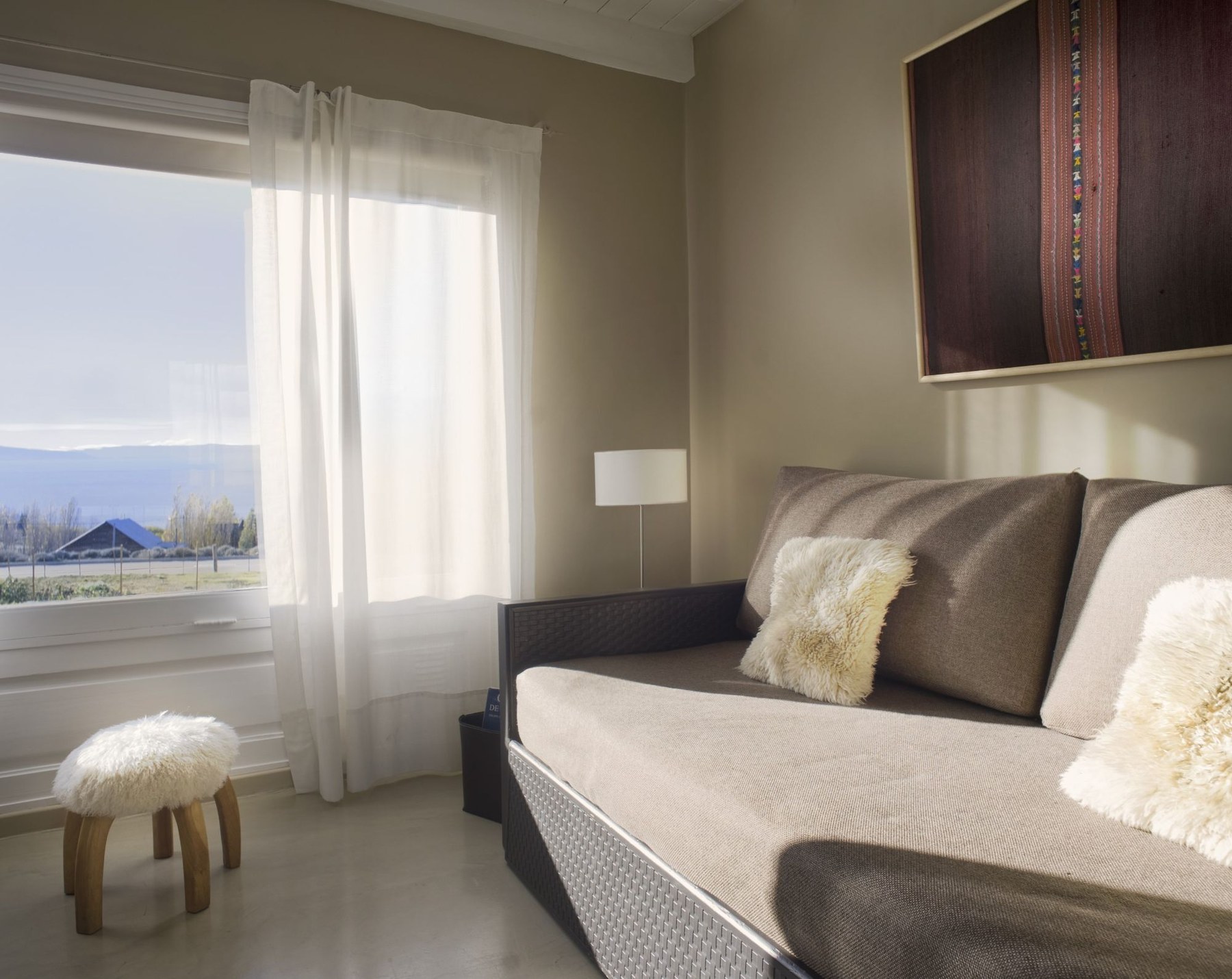 Gallery room · sitting area