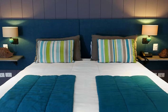 Forest room with twin beds
