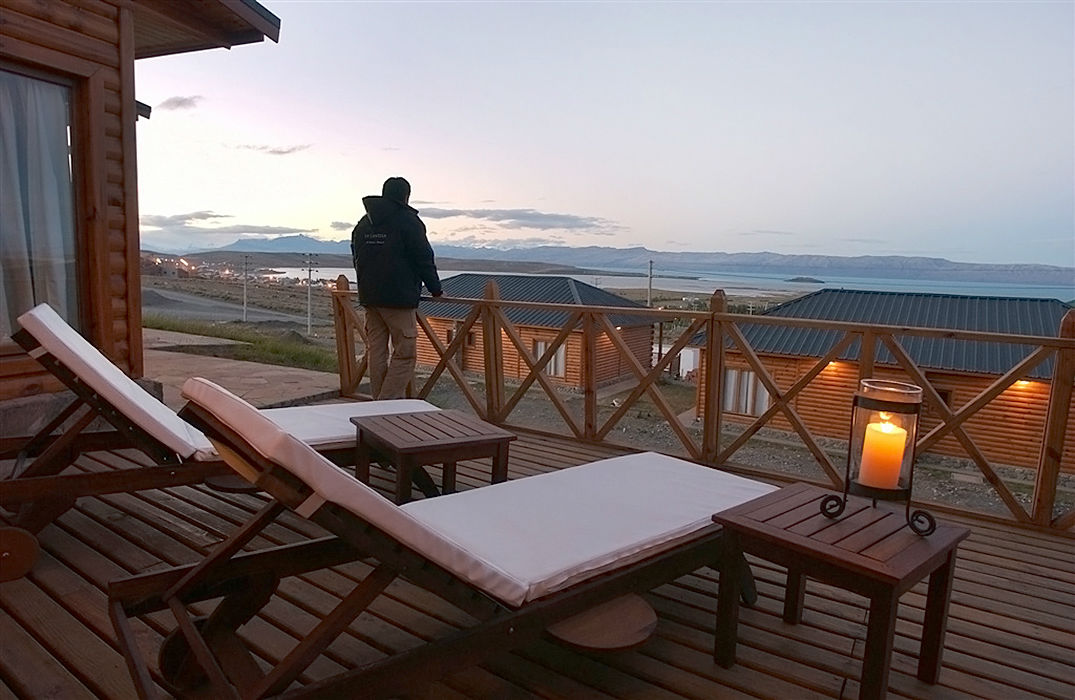 The hotel overlooks Calafate’s mountains and lakes