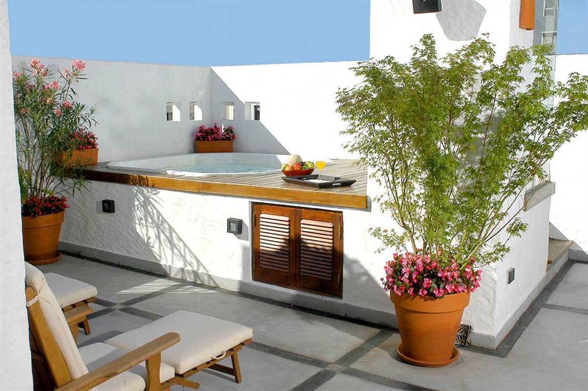 Terrace with jacuzzi and sun deck