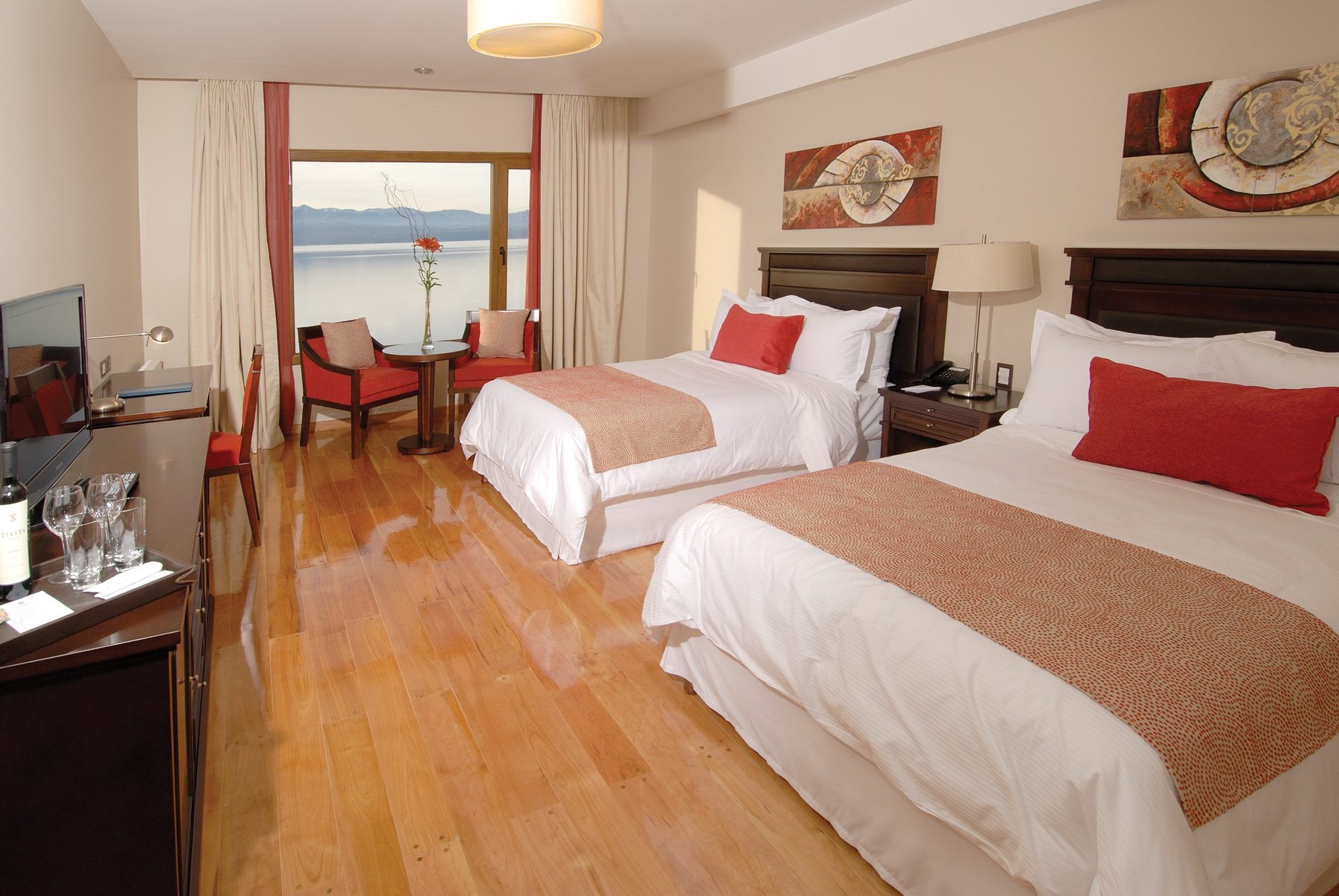 Superior Lake View room with twin beds